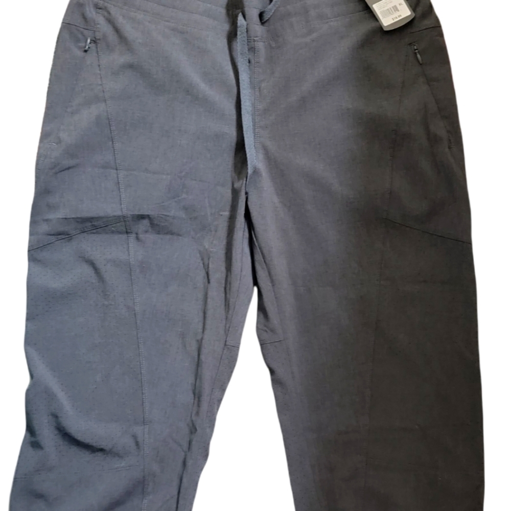 Athletic Capri Pants, XL
